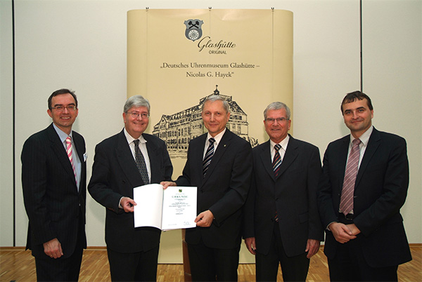 2006 Gründung der Stiftung „Deutsches Uhrenmuseum Glashütte – Nicolas G. Hayek“