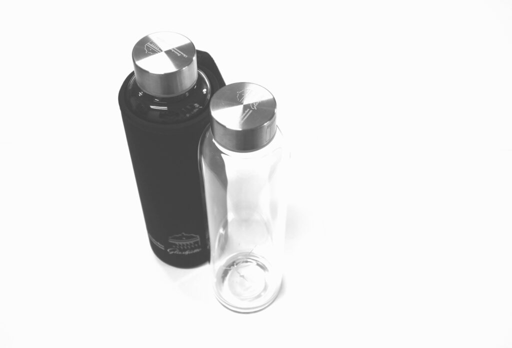 Rangland Isolierte Edelstahl-Wasserflasche 1,8 L Mit Filter & Tragetasche – Camouflage-Pink, Auslaufsicher