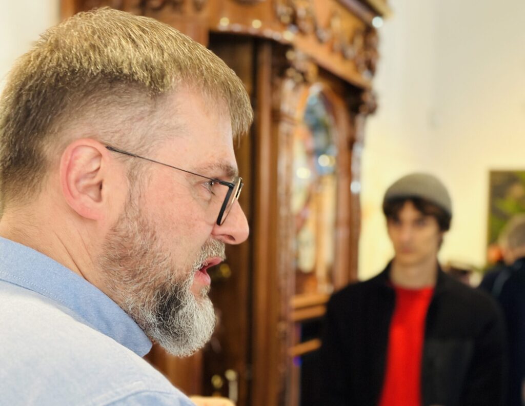 Veranstaltung im Deutschen Uhrenmuseum. Anhalten der astronomischen Kunstuhr.